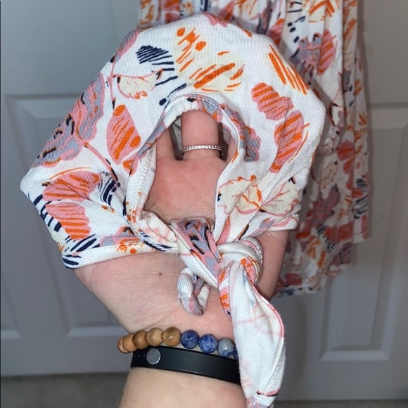 Off the shoulder top - Picture 2 of 3